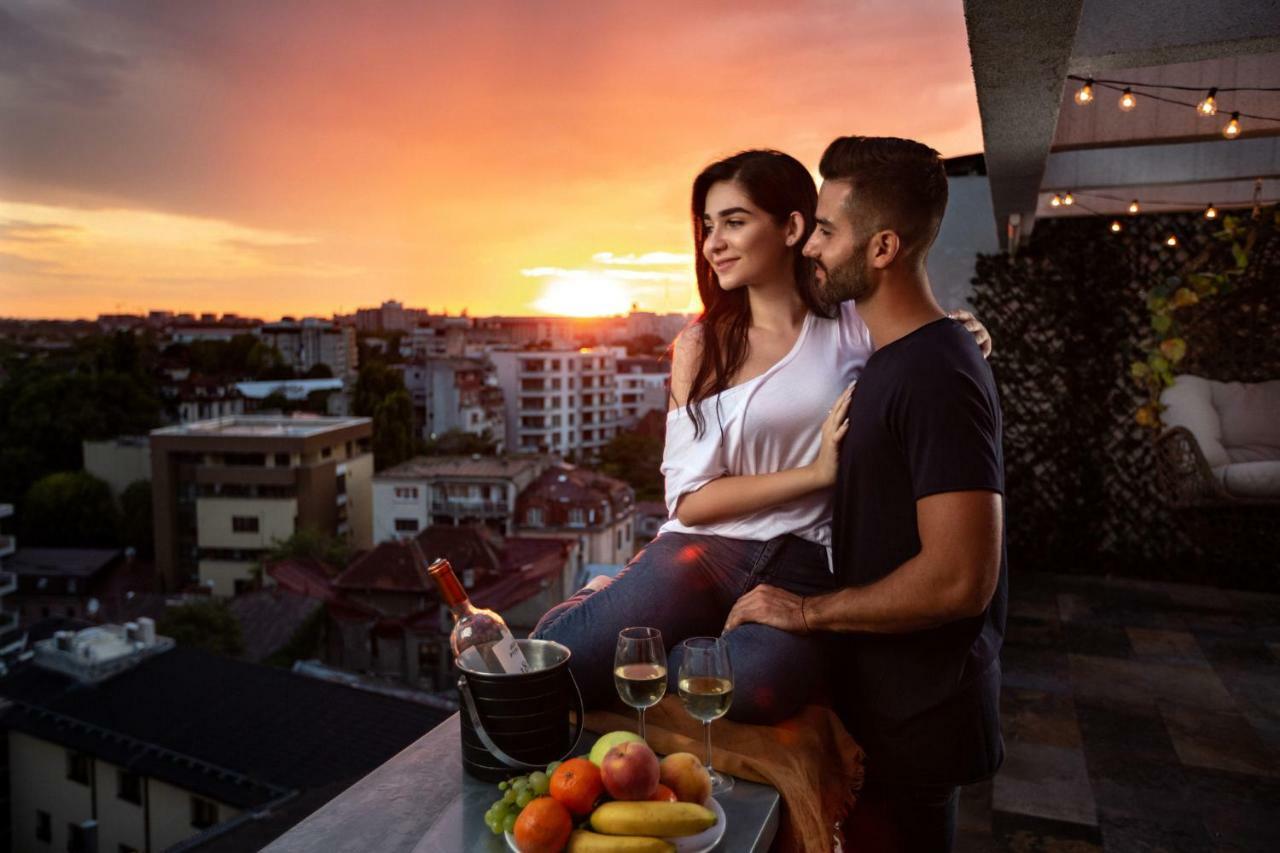 Qult - Up In The Sky Apartment Букурещ Екстериор снимка